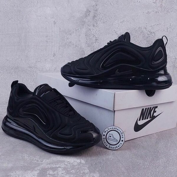 NIKE MX 720 - 818