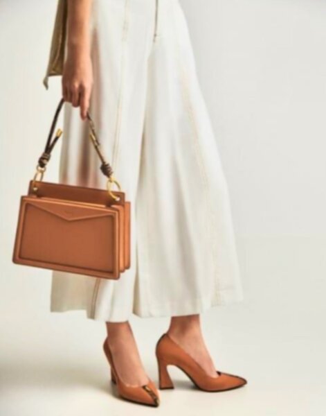 Sac à main élégant en cuir
