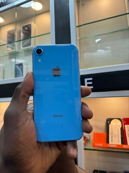 iPhone XR