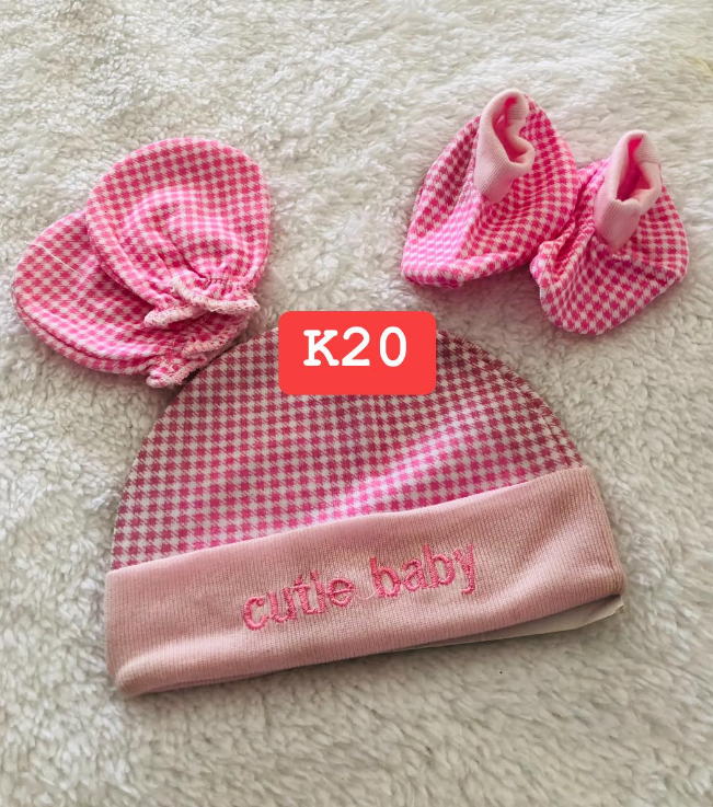 Hat for baby pink