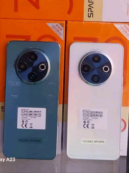 TECNO SPARK 30 PRO 256GB 16GB RAM PREMIÈRE COPIE DUBAÏ