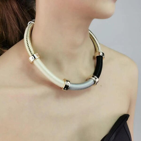 Ladies necklace