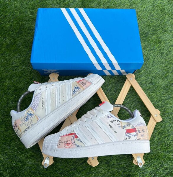 Baskets Superstars Vintage Design