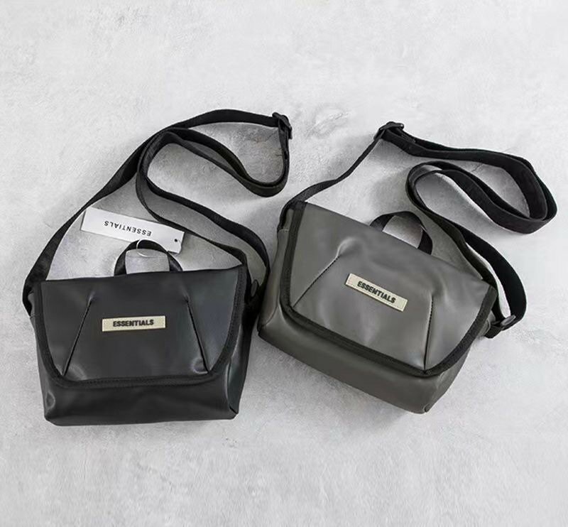 ESSENTIAL SIDE  BAG