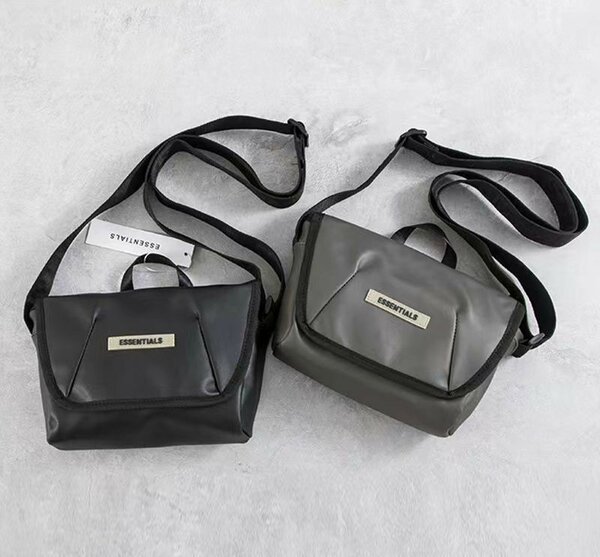 ESSENTIAL SIDE  BAG