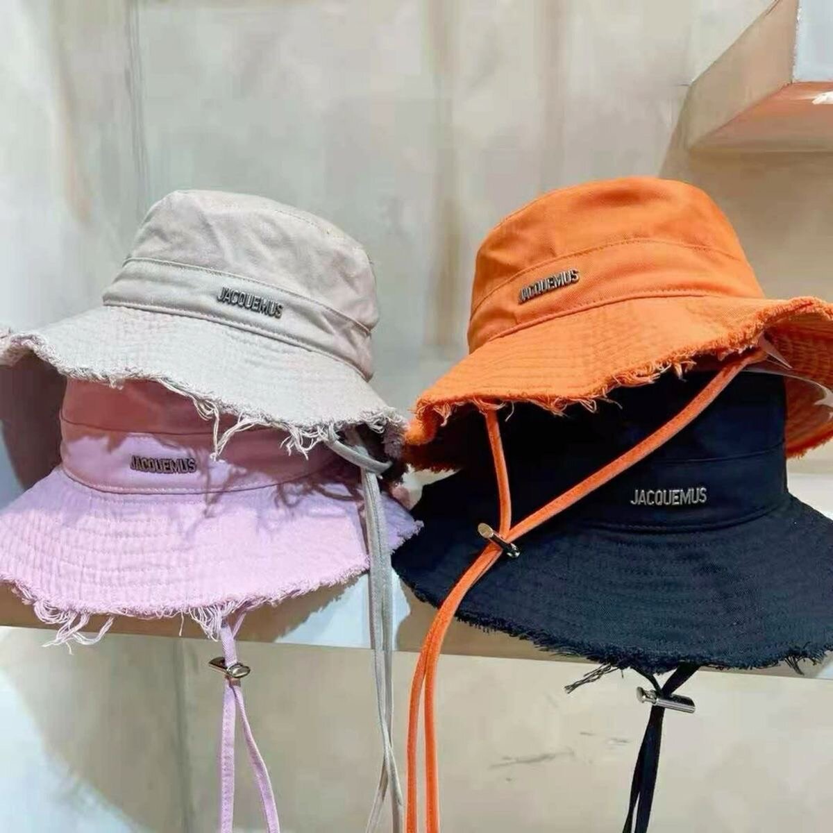 Bucket hat