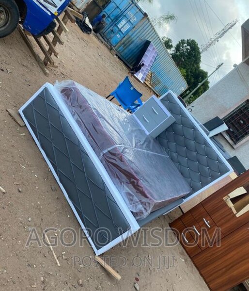 Double bed frame
