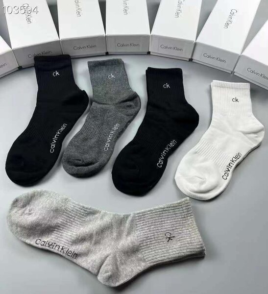 Socks , leg wear