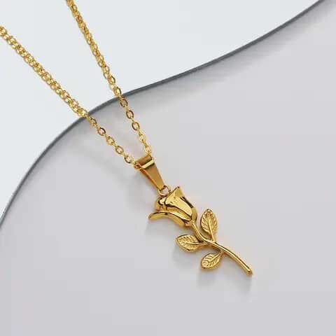 Collier Pendentif Rose Doré
