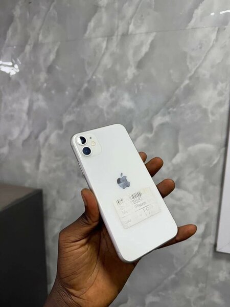 iPhone 11 simple