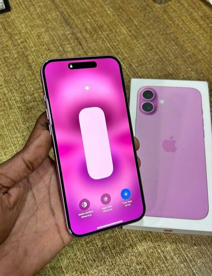 iPhone 16simple Rose