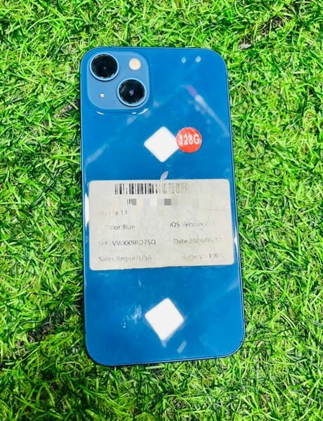 iPhone 13 simple