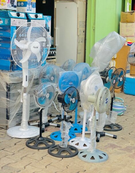 Ventilateur sur pied réglable