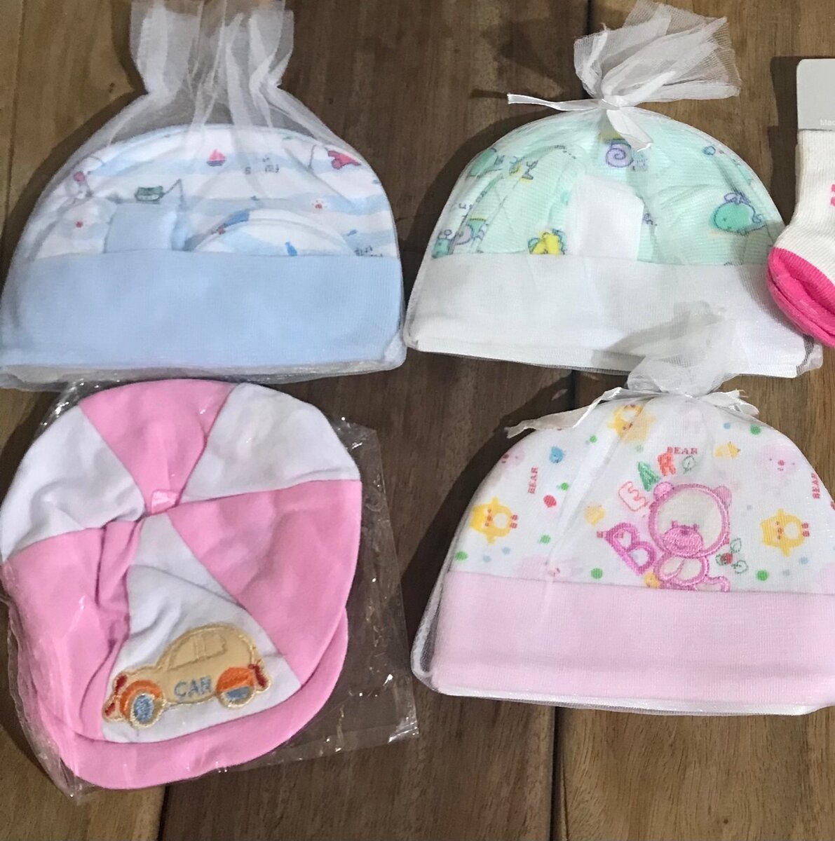 Bonnets Bébé Doux et Mignons