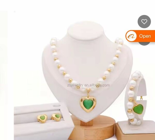 Necklace set