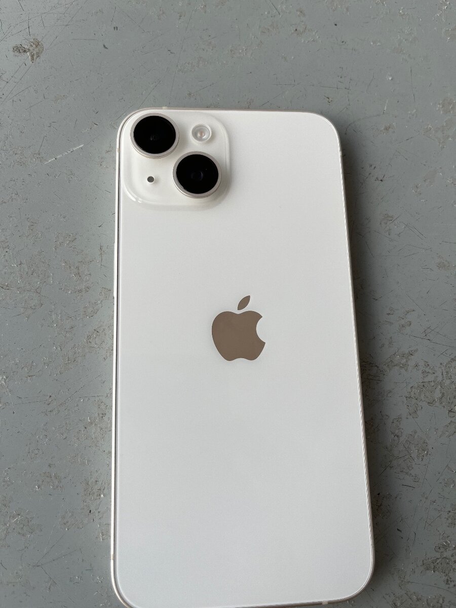 iPhone 14