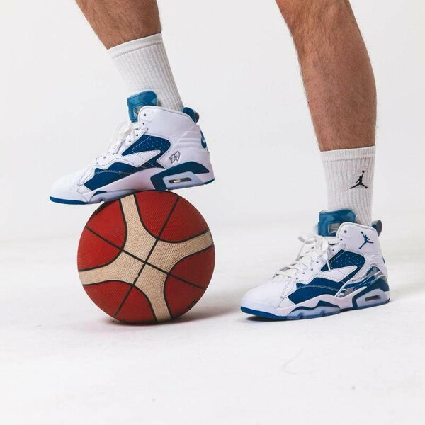 AIR JORDAN