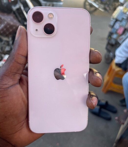 iPhone 13