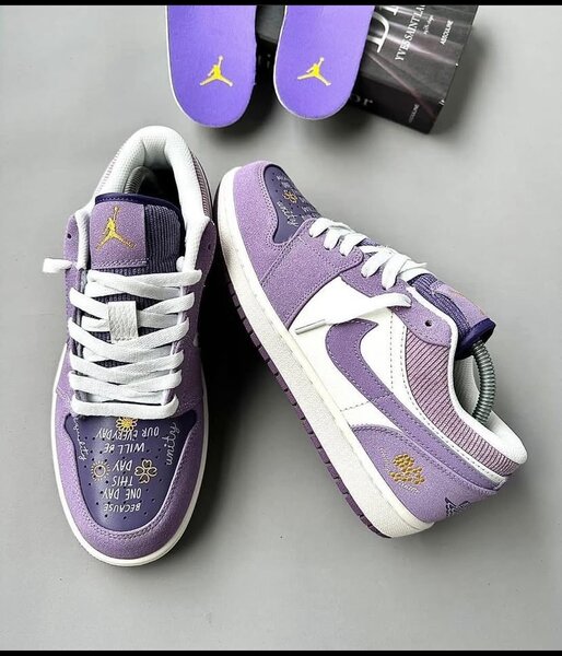 Air Jordan 1 low