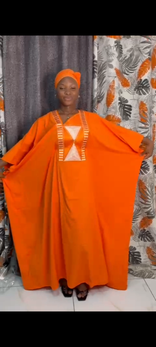 Boubou de valeur dame élégante