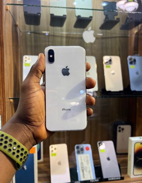 iPhone X