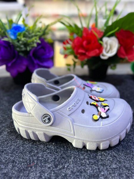 Kids crocs