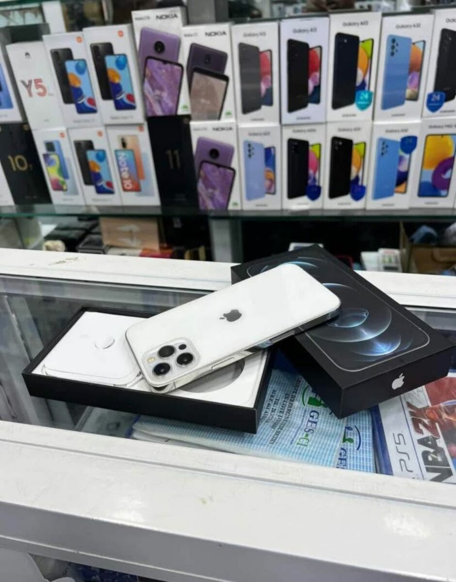 iPhone 12 Pro Max Blanc 128GB