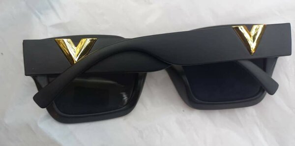 LUNETTES DE SOLEIL