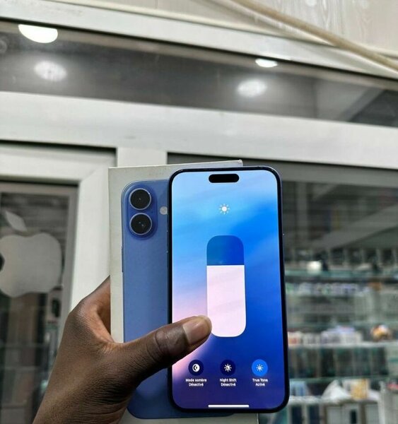 iPhone 16 simple