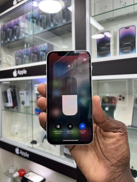 iPhone 13 Simple