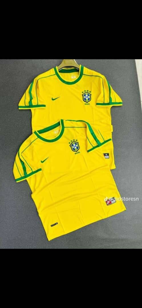 T-shirt et maillot