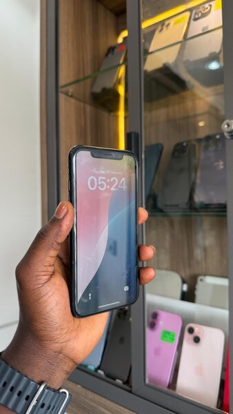 iPhone 11