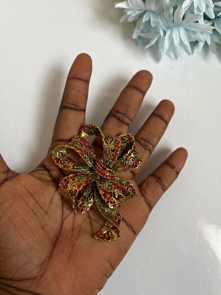 Brooch