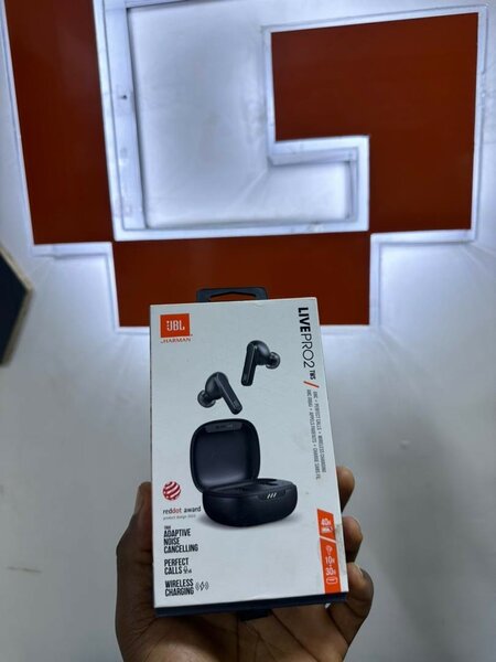 JBL LIVE PRO 2