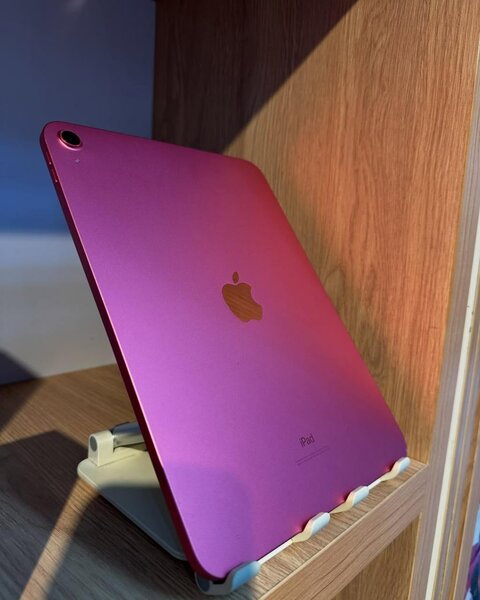 Apple iPad 10th Gen