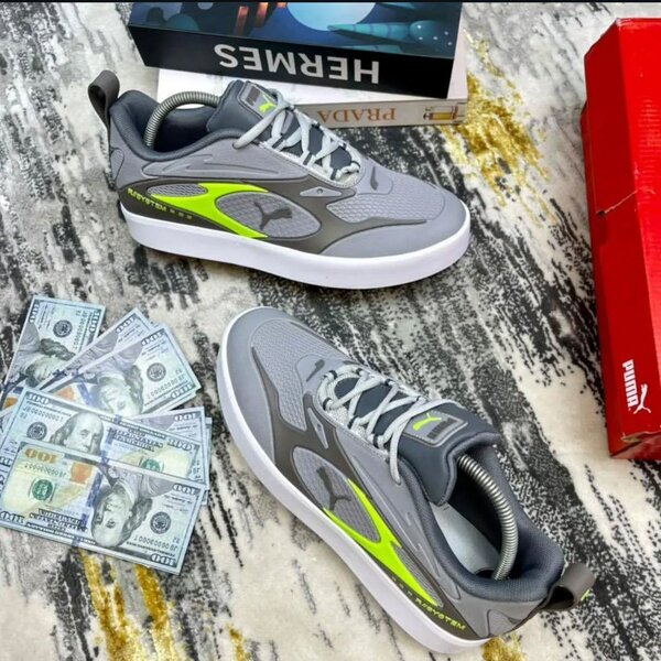 Fashion sneakers