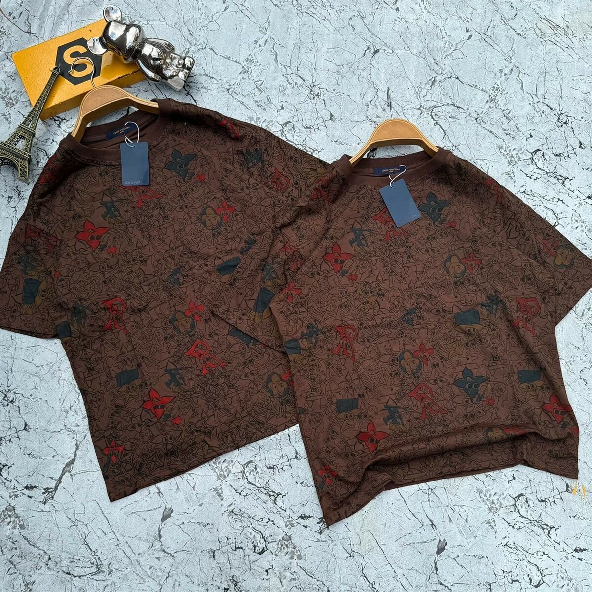 Round neck T-shirts