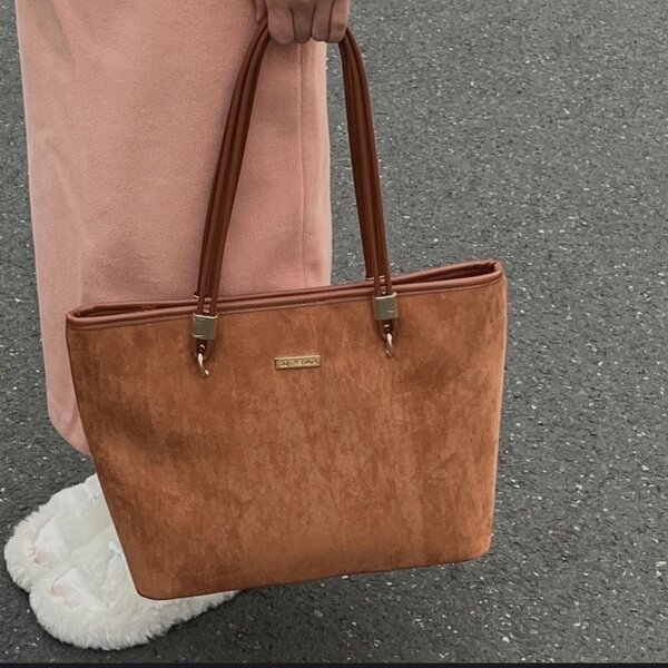 Hand bag