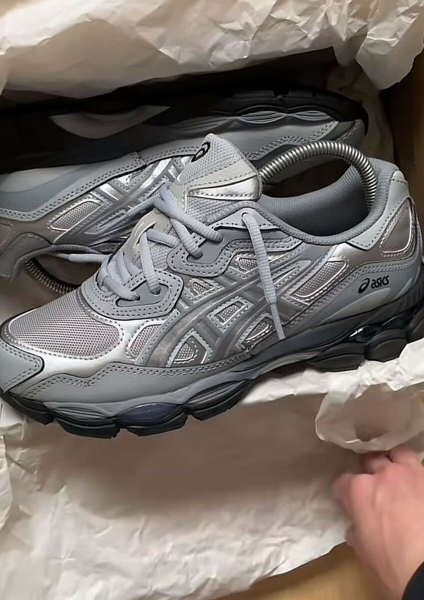 ASICS gel