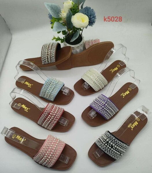 Ladies slippers