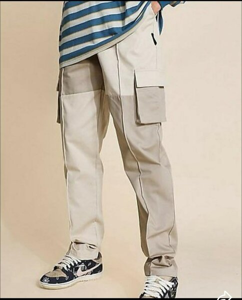 Pantalon cargo beige stylé