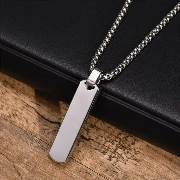 Colier inoxydable pour homme