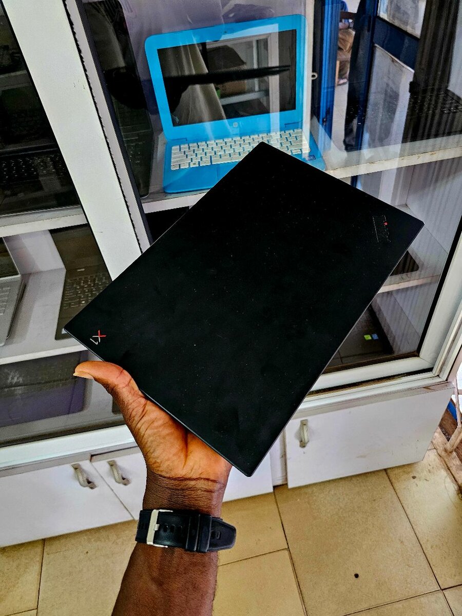 Lenovo x1 carbon