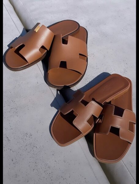 Sandales en cuir minimalistes