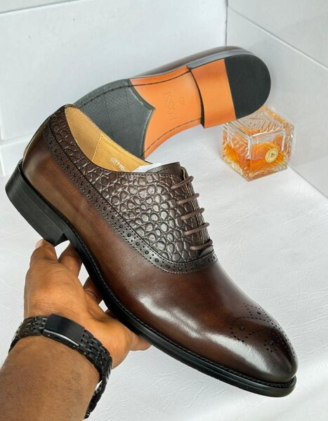 Work shoes