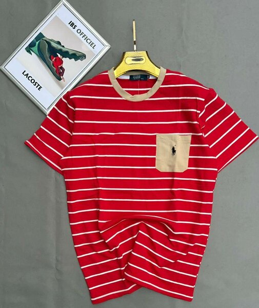 T-shirt rayé rouge chic