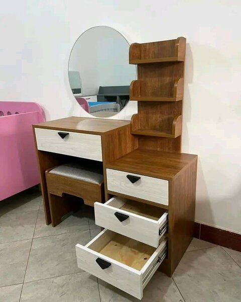 Dressing mirror