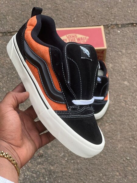 Vans knu