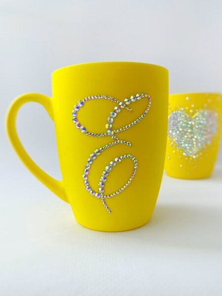 Tasses décoratives en strass
