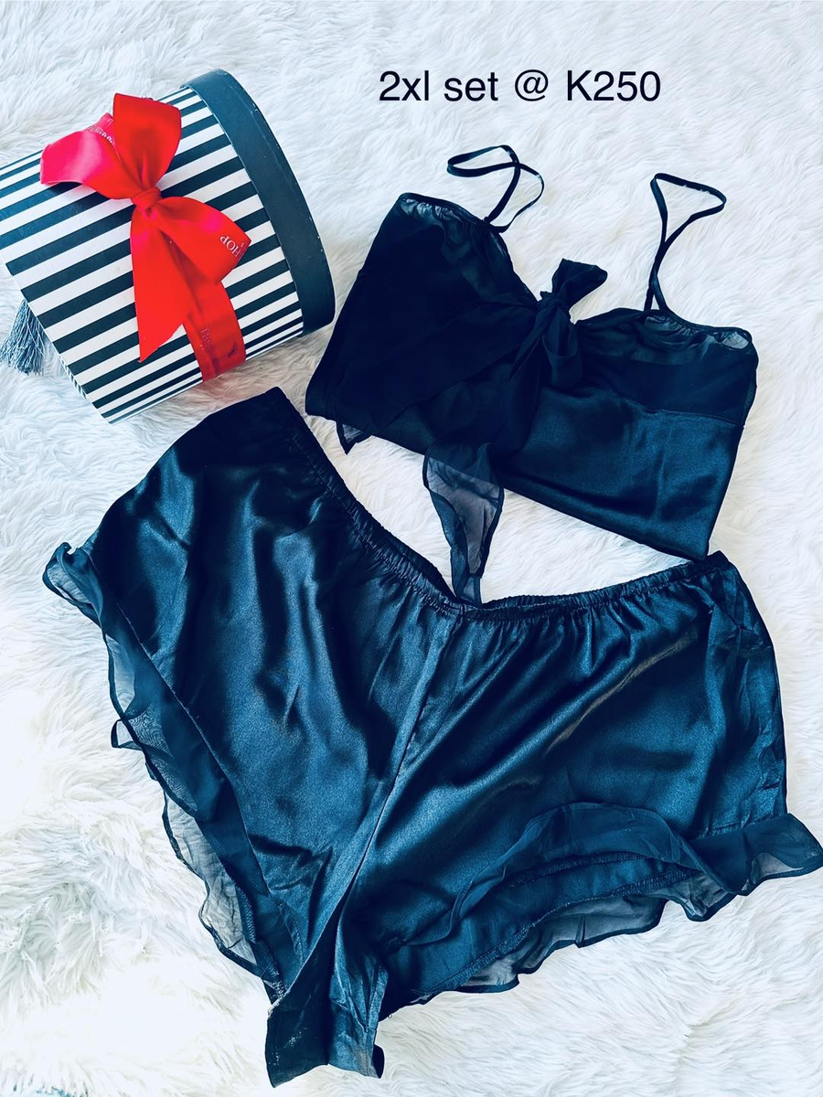 Lingerie noir